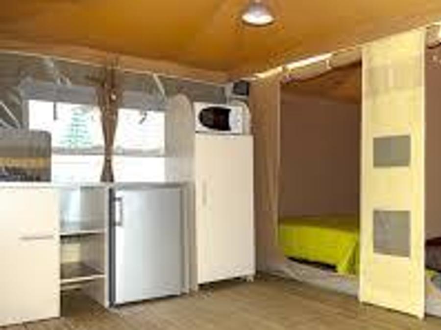Bungalow toilé 4 personnes - Sans sanitaires en arrivée Samedi 7