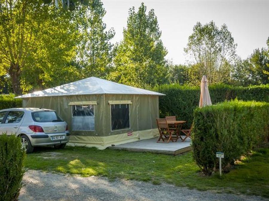 Bungalow toilé 4 personnes - Sans sanitaires en arrivée Samedi 4