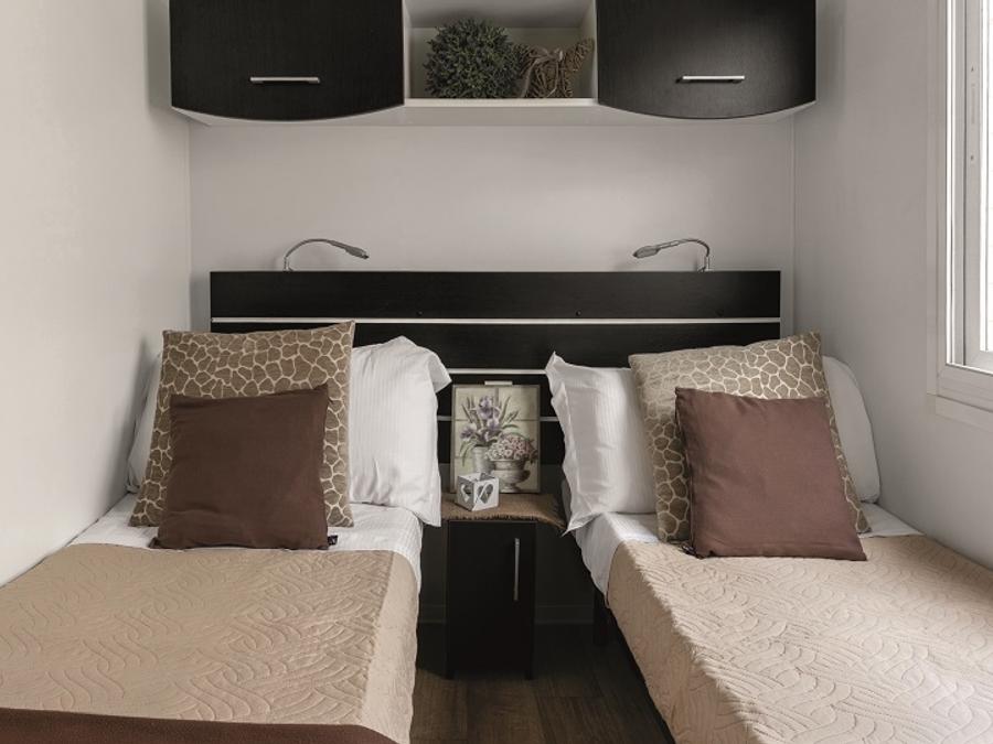 Mobilhome 4 personnes - 3 chambres / 1 salle de bain - terrasse couverte 5