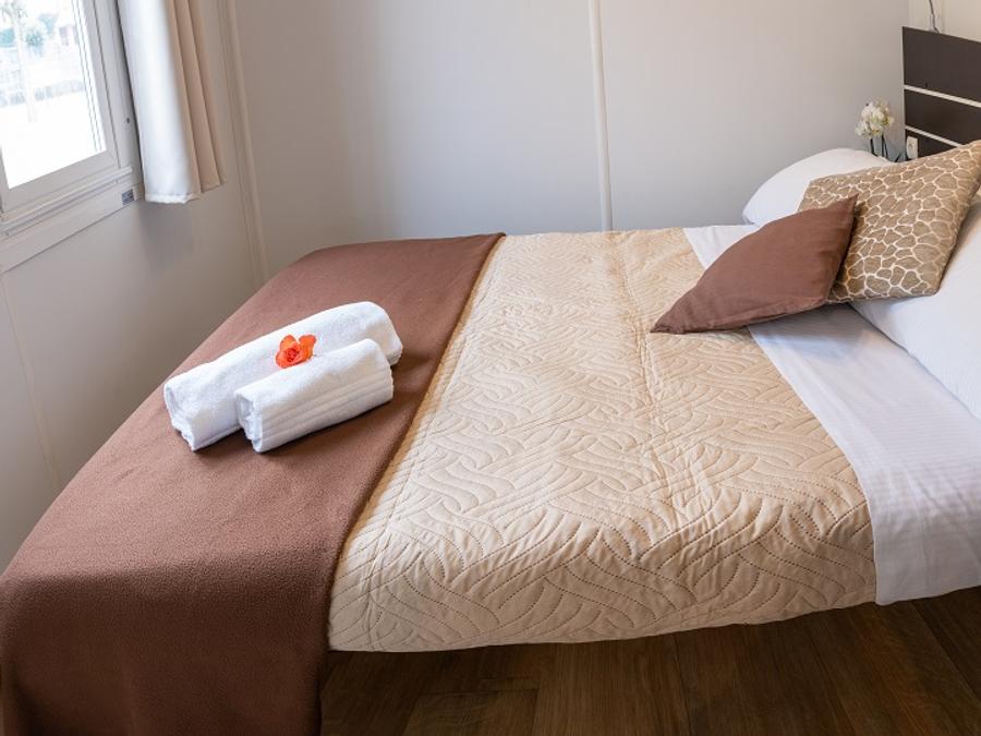 Mobilhome 4 personnes - 3 chambres / 1 salle de bain - terrasse couverte 4