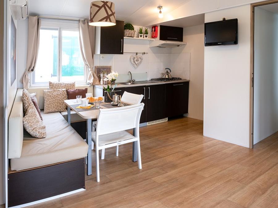 Mobilhome 4 personnes - 3 chambres / 1 salle de bain - terrasse couverte 0