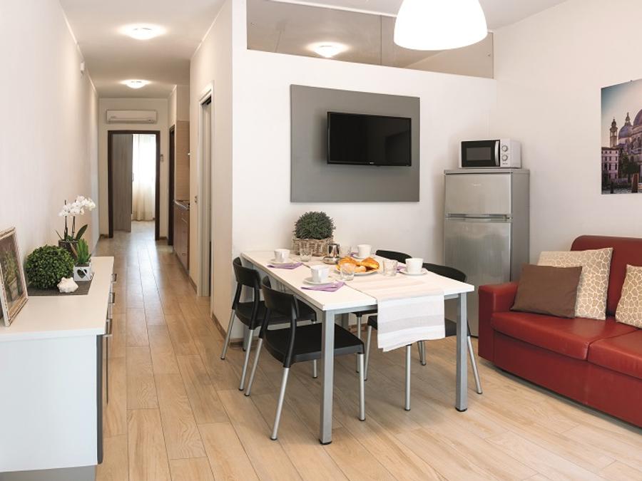 Appartement 4 personnes - 2 chambres + terrasse couverte 1