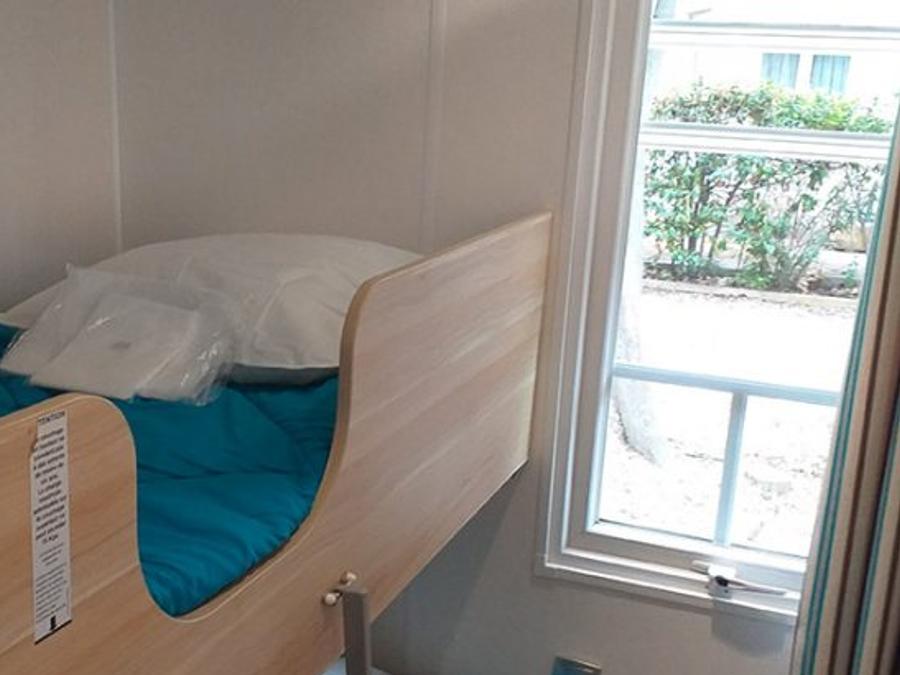Mobilhome 6 personnes - Standard 31m² 3 chambres dont terrasse semi-couverte 7m² + TV 4