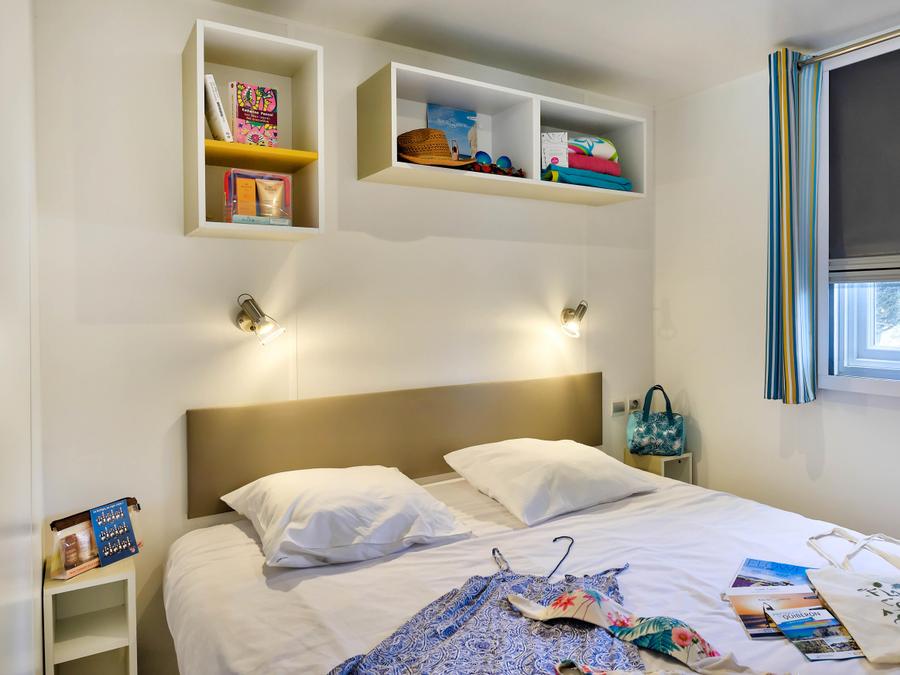 Mobilhome 4 personnes - Mobil-Home Bois Confort 30m² 2 chambres + terrasse semi-couverte + TV + CLIM 4 pers. 4
