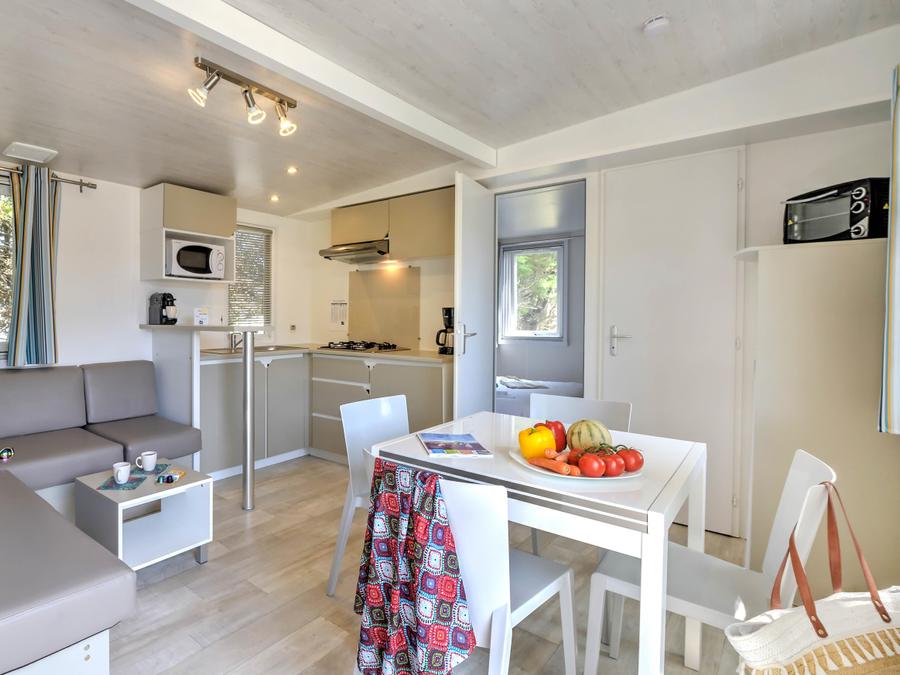 Mobilhome 4 personnes - Mobil-Home Bois Confort 30m² 2 chambres + terrasse semi-couverte + TV + CLIM 4 pers. 1