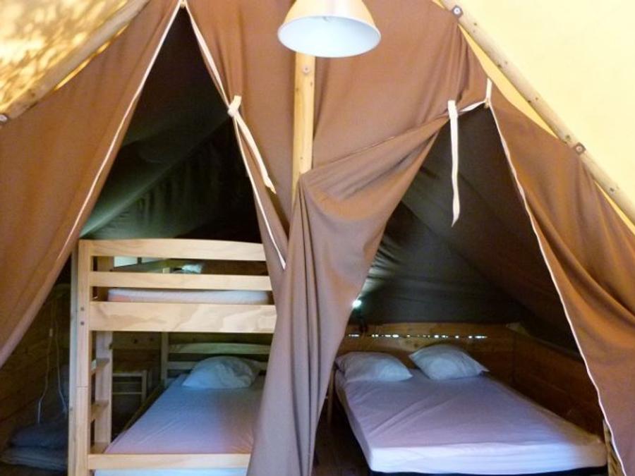 Bungalow toilé 4 personnes - Cabane Amazone (sans sanitaires) 10