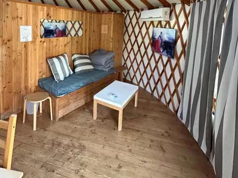 Hébergement 8 personnes - YOURTE CLIMATISÉE 6/8 Pers 2