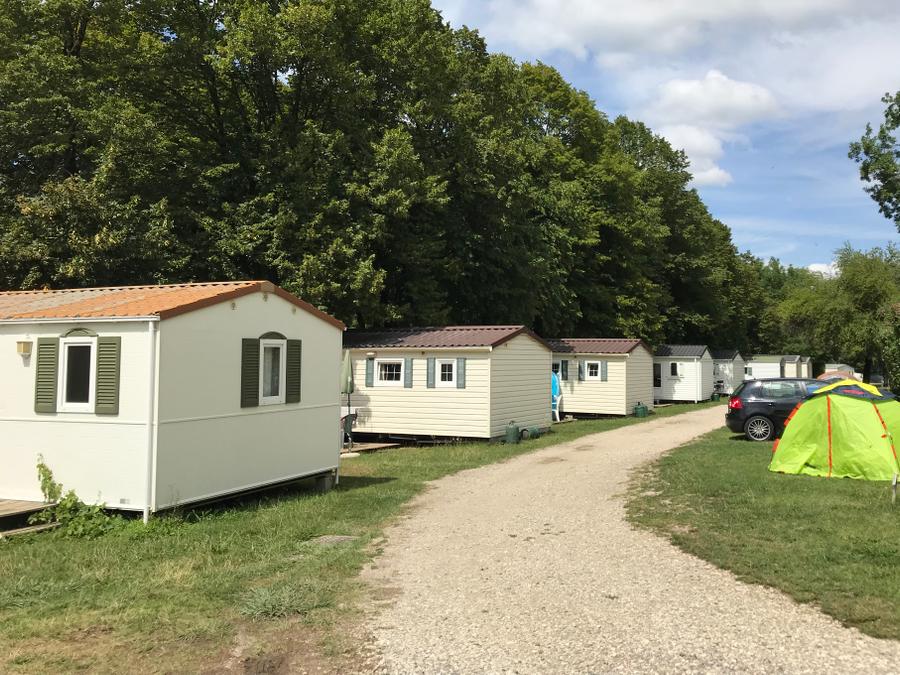 Mobilhome 4 personnes - environ 30m2 avec sanitaires 0