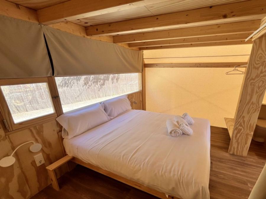 Tente en toile et en bois 4 personnes - Glamping Kentia 2