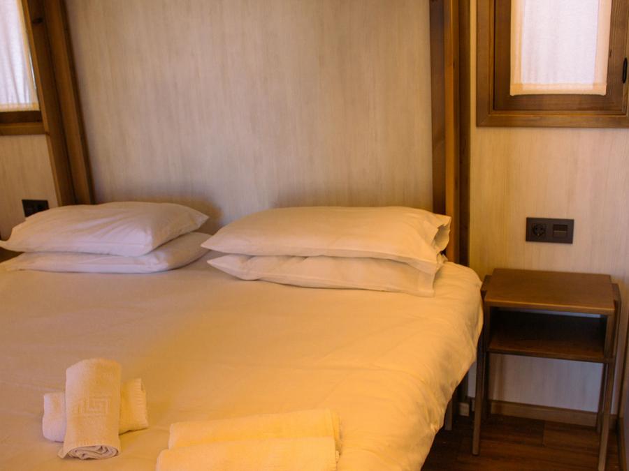 Tente en toile et en bois 2 personnes - Glamping Cabin-Tent Senyoret 6