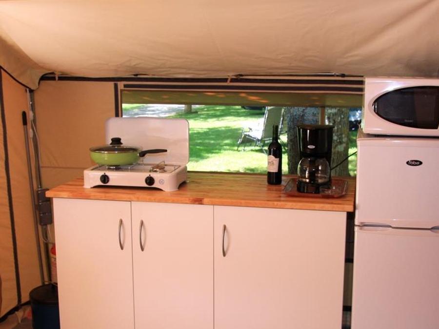 Tente en toile et en bois 4 personnes - Lodge Nature - Sans sanitaires 5