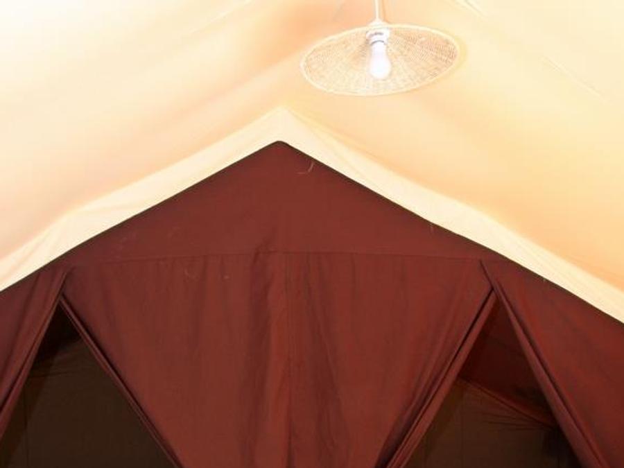 Tente en toile et en bois 4 personnes - Lodge Nature - Sans sanitaires 10