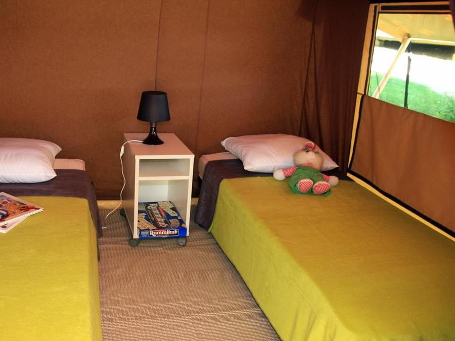 Tente en toile et en bois 4 personnes - Lodge Nature - Sans sanitaires 6