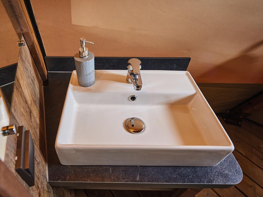 Hébergement 4 personnes - Tipi Insolite Premium 2 ch. - SDB 8