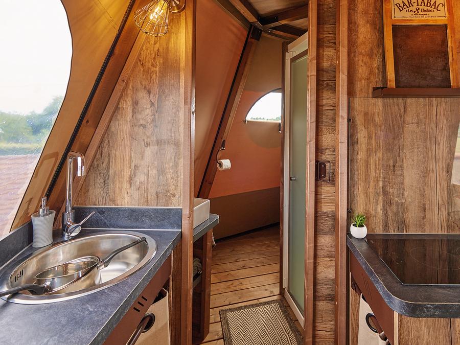 Insolite 4 personnes - Tipi Insolite Premium Cochise 2 ch. - SDB 6