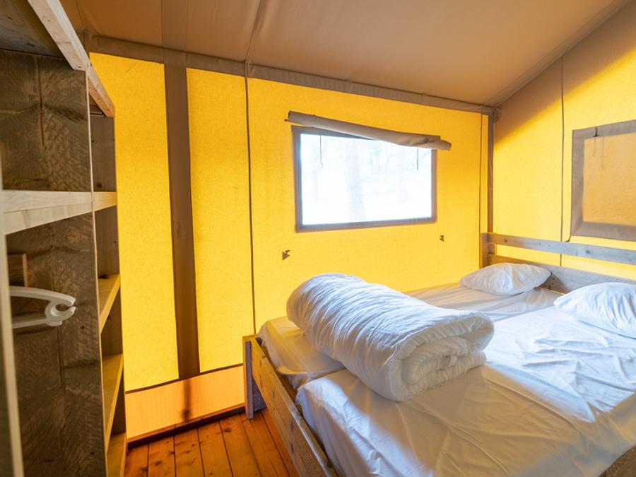 Lodge 6 personnes - Tente Ciela Nature Lodge - 2 chambres - Cuisine équipée – Salle de bain 3