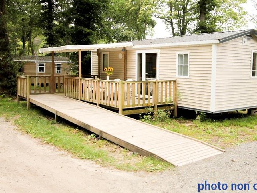 Mobilhome 4 personnes - Mobil-home Confort 29m² (2 chambres) + adapté aux personnes à mobilité réduite + TV + terrasse 1