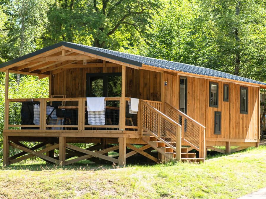 Chalet 5 personnes - Lodge VIP Premium 34m² - vue sur lac (2 chambres) + TV + draps + serviettes + terrasse couverte 11m² 4/5 pers. 0