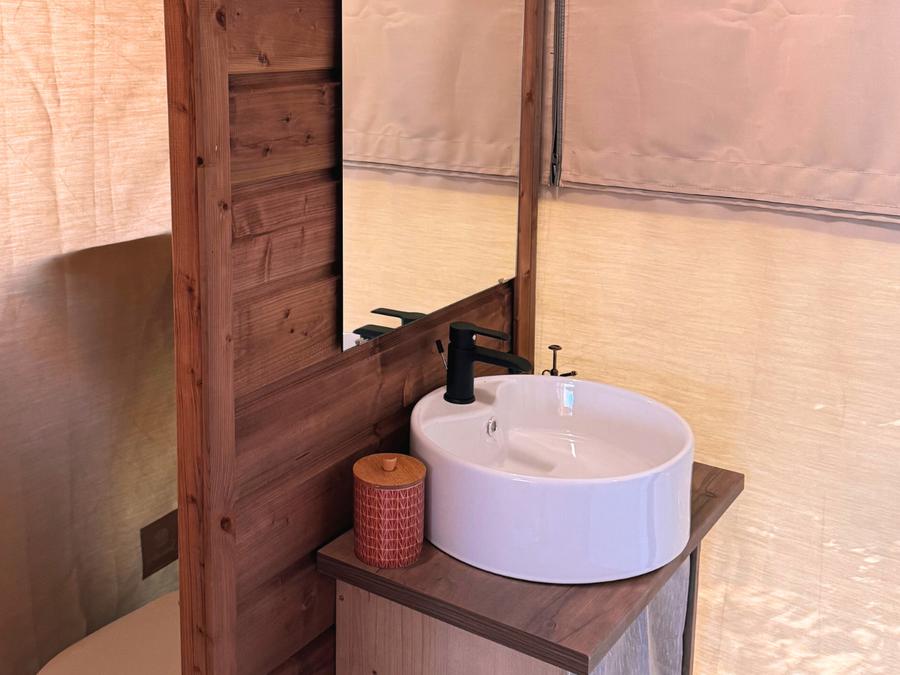 Bungalow toilé 5 personnes - Cabane toilée Cotton Flower Confort 28m² (2 chambres) + TV + terrasse couverte 16m² 4/5 pers. 5