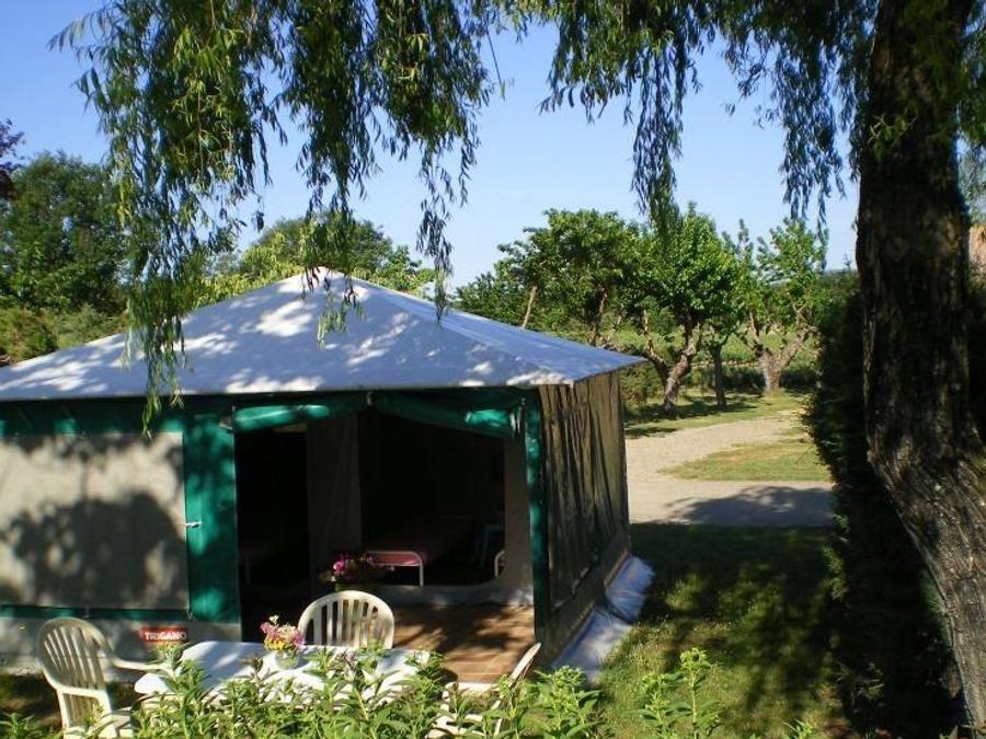 Bungalow toilé 4 personnes - Caraibe, sans sanitaires 1