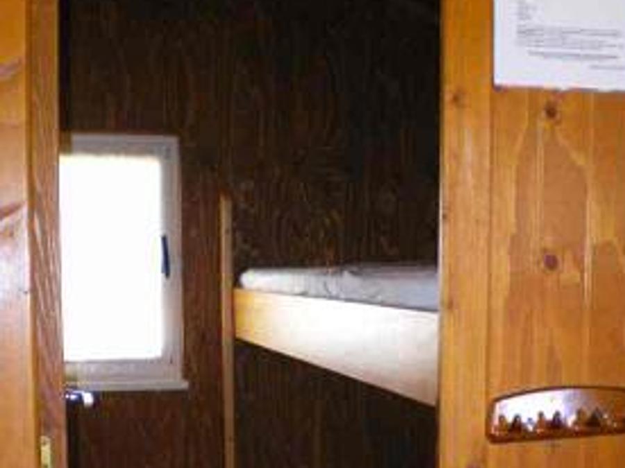 Chalet 4 personnes - sans sanitaires 1