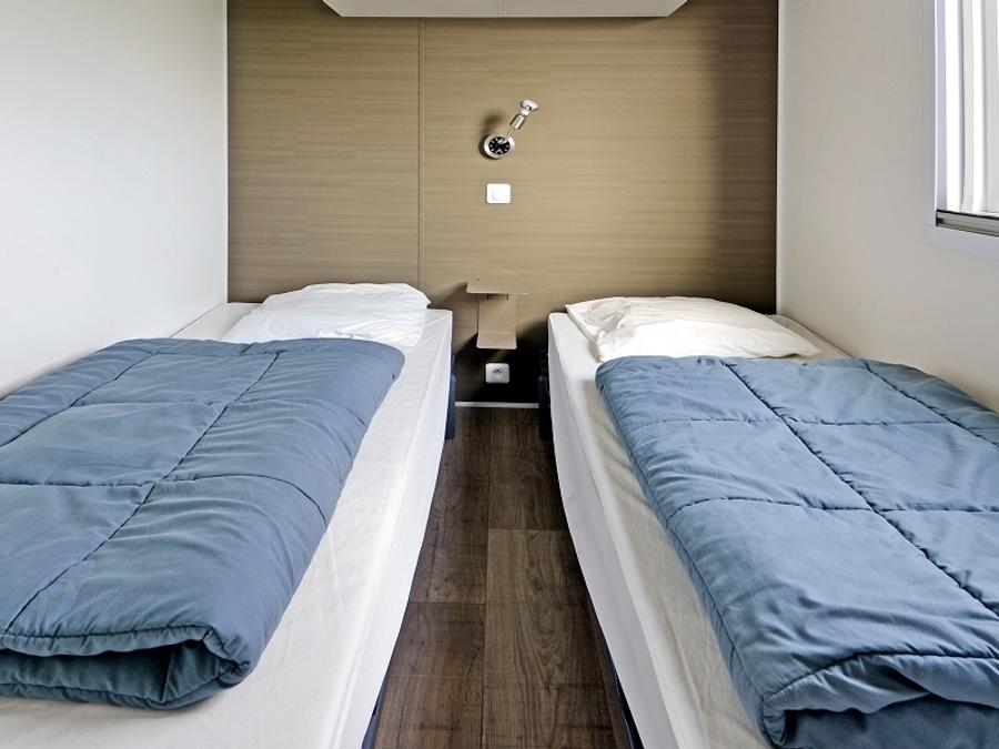 Mobilhome 6 personnes - TV 4