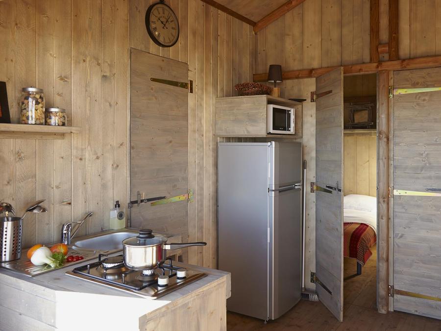 Tente en toile et en bois 4 personnes - Cabane Lodge Bois sur pilotis STANDARD 38m² (2 chambres) dont terrasse couverte de 8m² 4