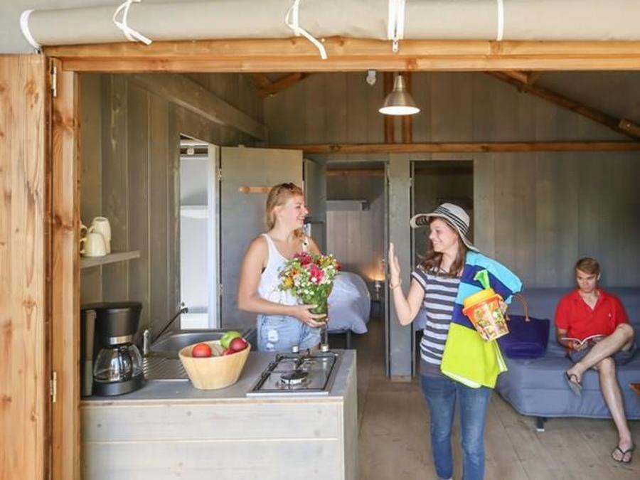 Tente en toile et en bois 4 personnes - Cabane Lodge Bois sur pilotis STANDARD 38m² (2 chambres) dont terrasse couverte de 8m² 3