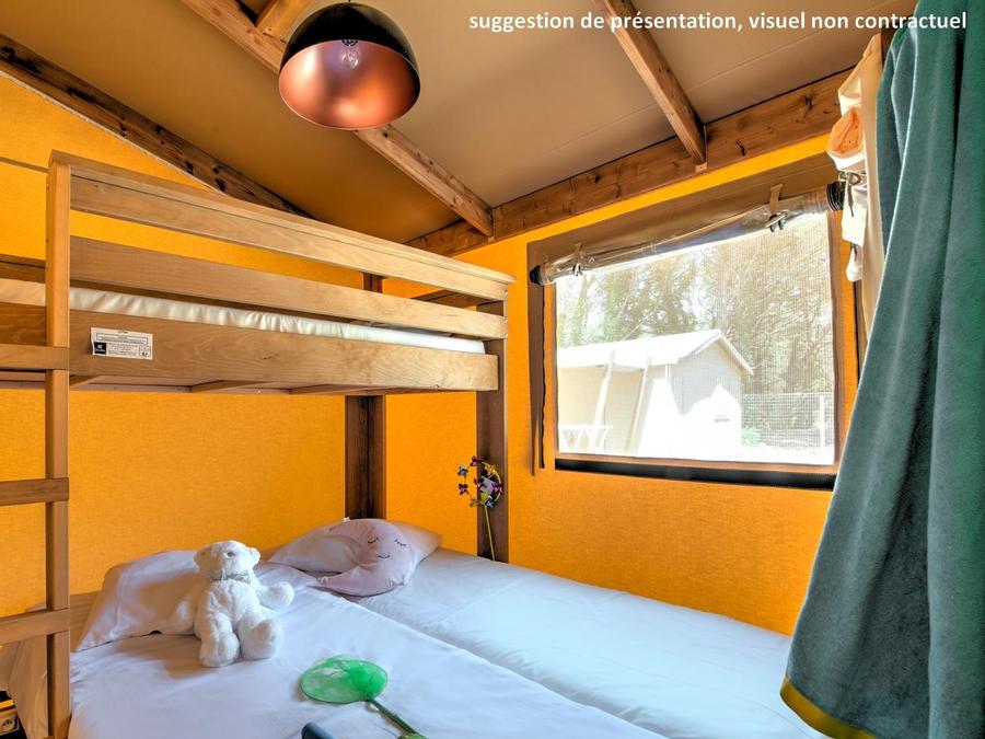 Tente en toile et en bois 5 personnes - Ecolodge Cotton Toilée CONFORT 32m² (2 chambres) + terrasse couverte 11m² + TV 3