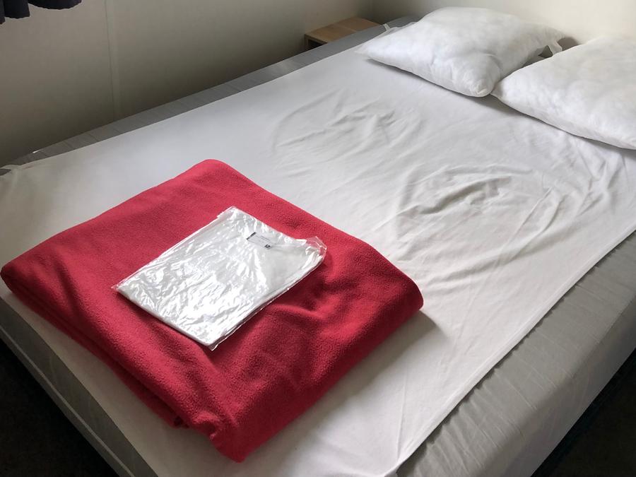 Mobilhome 6 personnes - Mobil home Confort 29m² - 3 chambres + terrasse semi-couverte + TV 6 pers 6