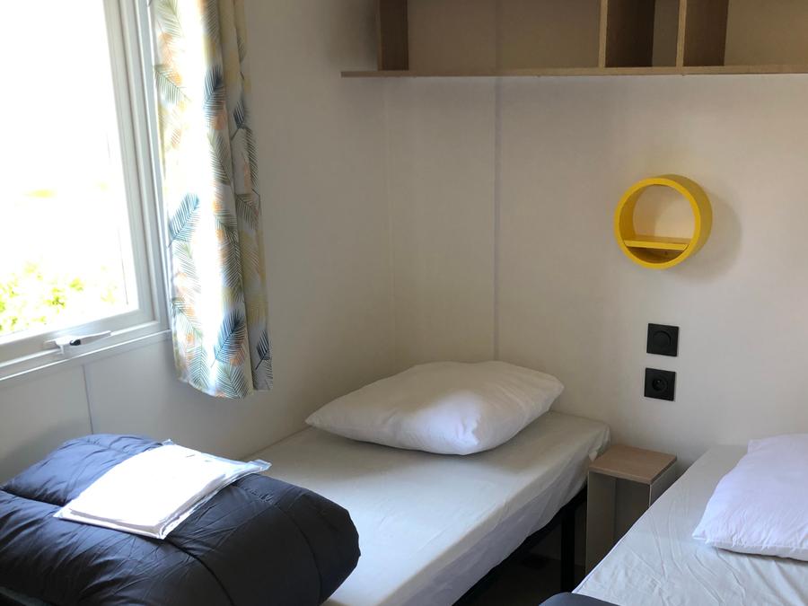 Mobilhome 5 personnes - Mobil home Confort 27m² - 2 chambres + terrasse semi-couverte + TV 2/5 pers 14