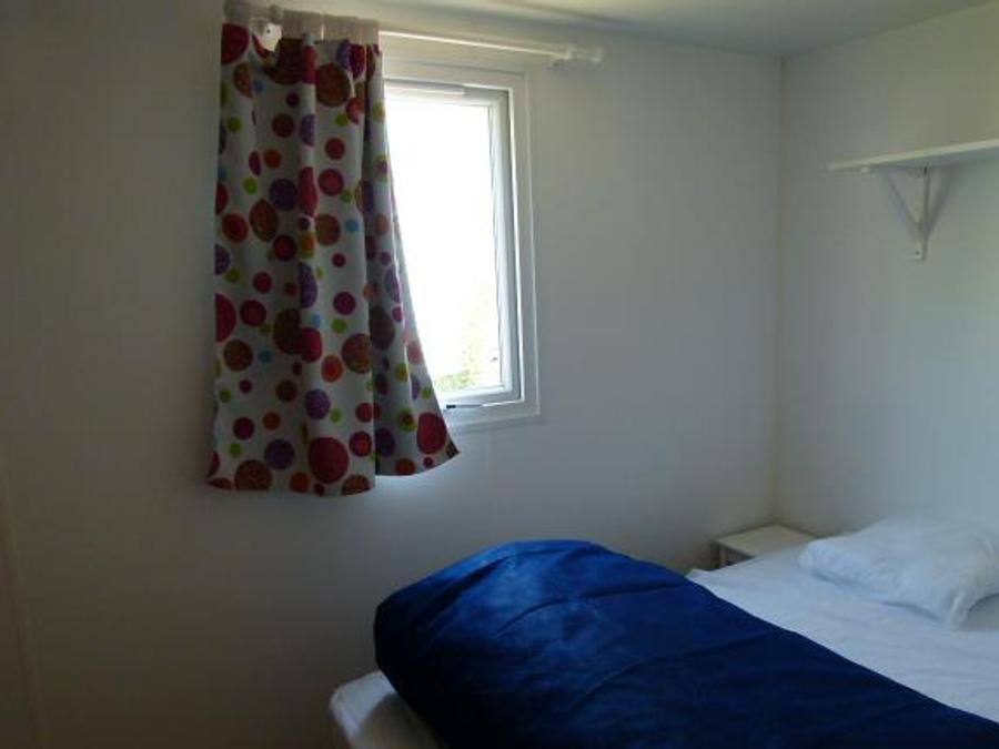 Mobilhome 5 personnes - Mobil home Confort 27m² - 2 chambres + terrasse semi-couverte + TV 2/5 pers 5