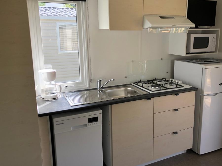 Mobilhome 4 personnes - Mobil Home Premium 25m² - 2 chambres + terrasse couverte + TV + Lave-vaisselle 2/4 pers 4