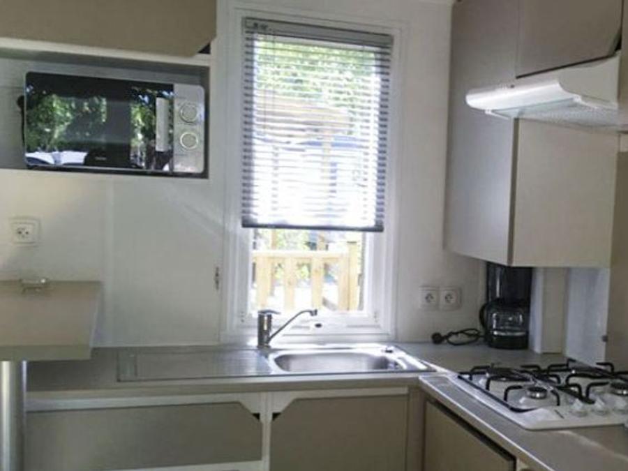 Mobilhome 6 personnes - Mobil-home Premium 29m² - 3 chambres - terrasse semi-couverte + lave-vaisselle - TV 6 pers 2