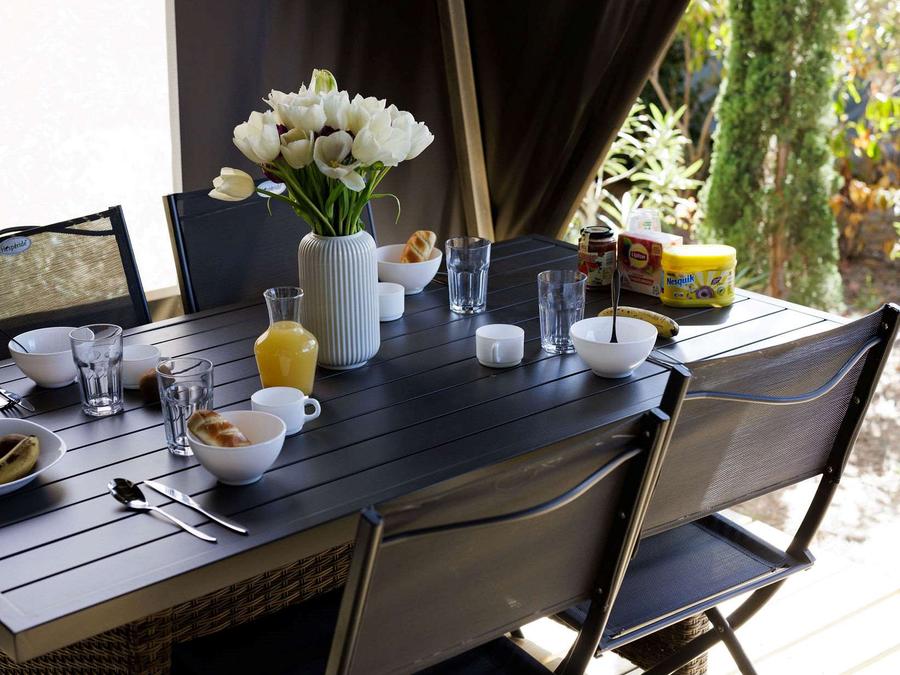 Tente en toile et en bois 4 personnes - Ecrin Cocoon Insolite 16m² (sans sanitaires) 2 chambres + Terrasse couverte 14 m²+ TV + Coin Cuisine 4 pers 2