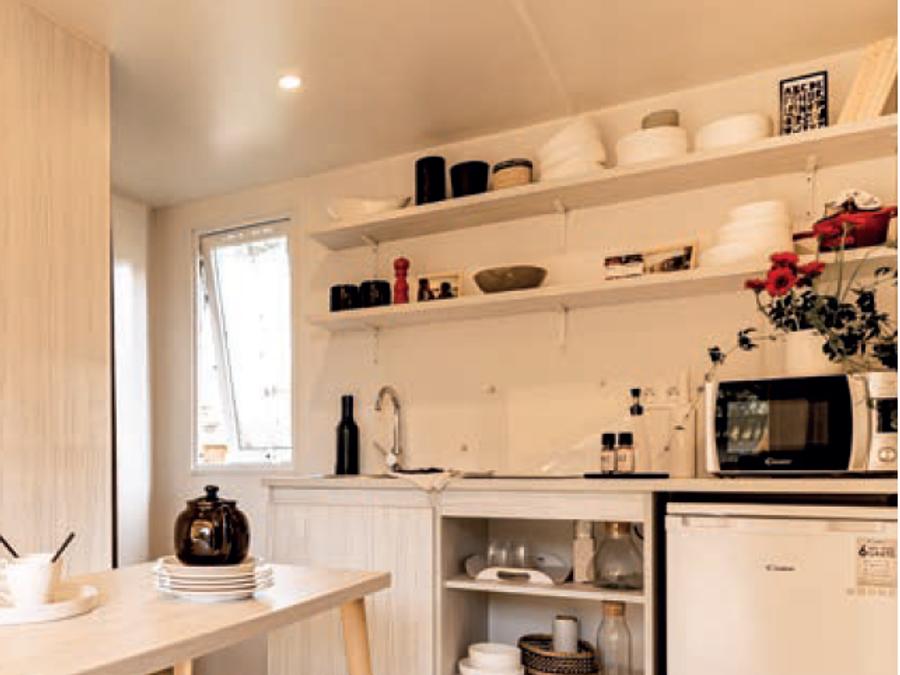 Tente en toile et en bois 4 personnes - Ecrin Cocoon Insolite 16m² (sans sanitaires) 2 chambres + Terrasse couverte 14 m²+ TV + Coin Cuisine 4 pers 8