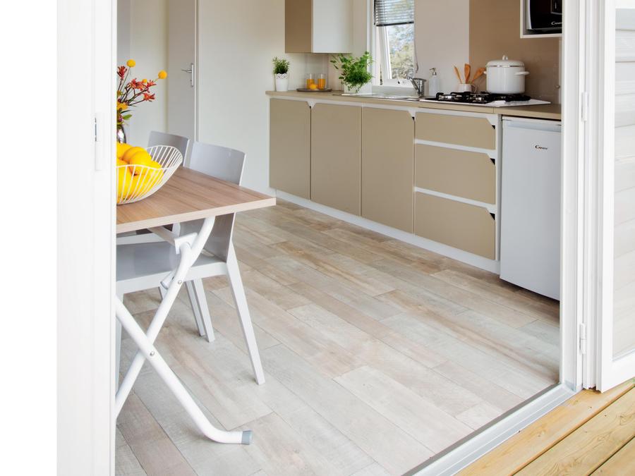Mobilhome 4 personnes - Mobil-Home HIBISCUS Premium 32m² (2 chambres) - terrasse couverte 8 m² - TV - LV - Climatisation 4 pers 2