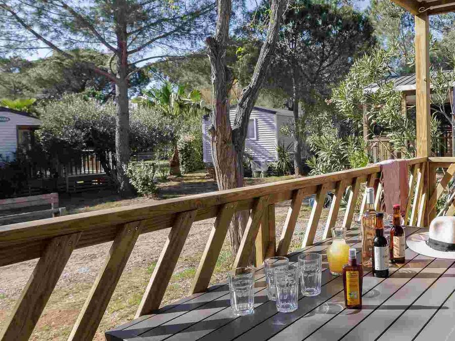 Mobilhome 4 personnes - Mobil-Home HIBISCUS Premium 32m² (2 chambres) - terrasse couverte 8 m² - TV - LV - Climatisation 4 pers 8