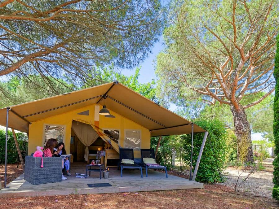 Tente en toile et en bois 5 personnes - Safari Lodge 37 m2 (sans sanitaires), 2 Chambres, terrasse couverte 1/5 pers 0