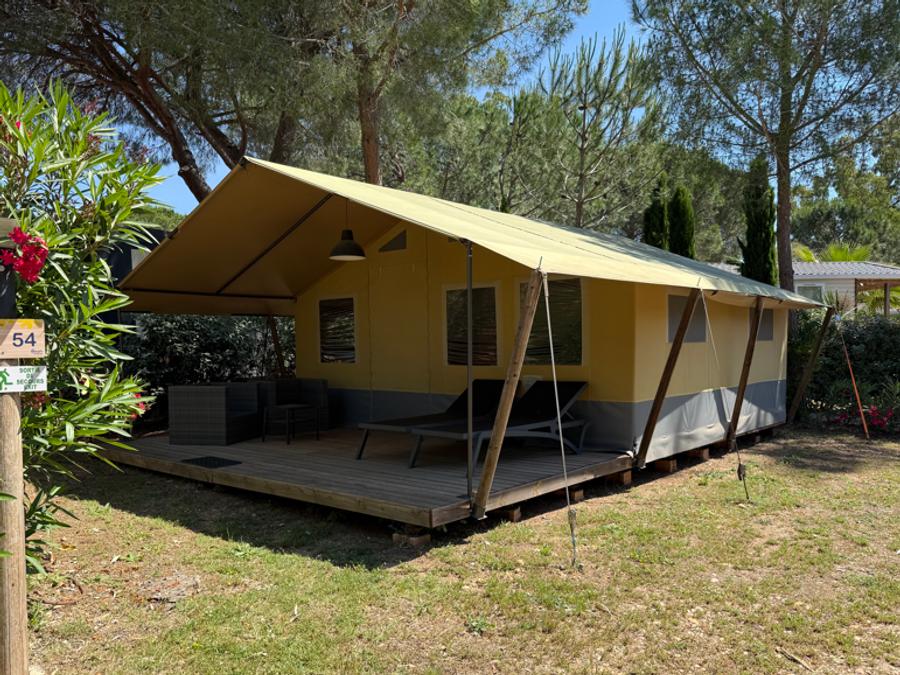 Tente en toile et en bois 5 personnes - Safari Lodge 37 m2 (sans sanitaires), 2 Chambres, terrasse couverte 1/5 pers 3