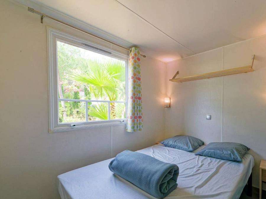 Mobilhome 4 personnes - Mobil-Home OLIVIER Confort 29m² (2 chambres) - terrasse 9 m²+ TV + Climatisation 4 pers 4