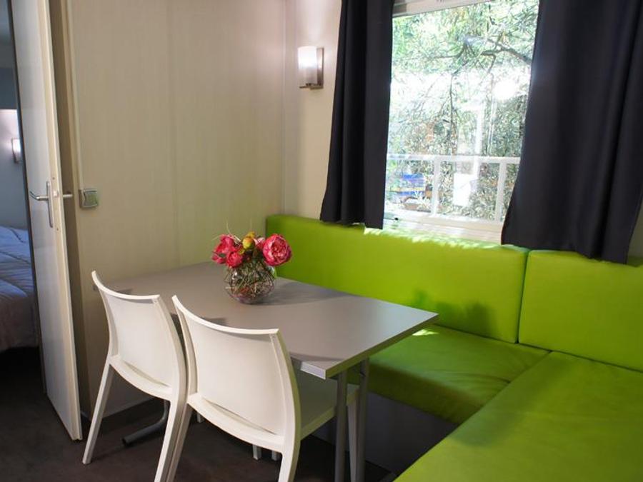 Mobilhome 4 personnes - Mobil-Home OLIVIER Confort 29m² (2 chambres) - terrasse 9 m²+ TV + Climatisation 4 pers 3