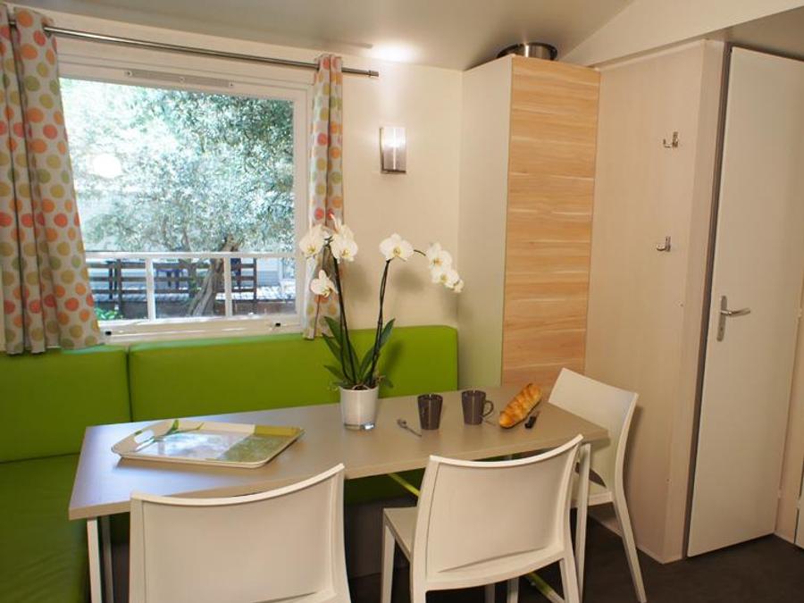 Mobilhome 6 personnes - Mobil-home CYPRES Confort 29m² (3 chambres) - terrasse couverte 16 m² - TV + Climatisation 6 pers 2
