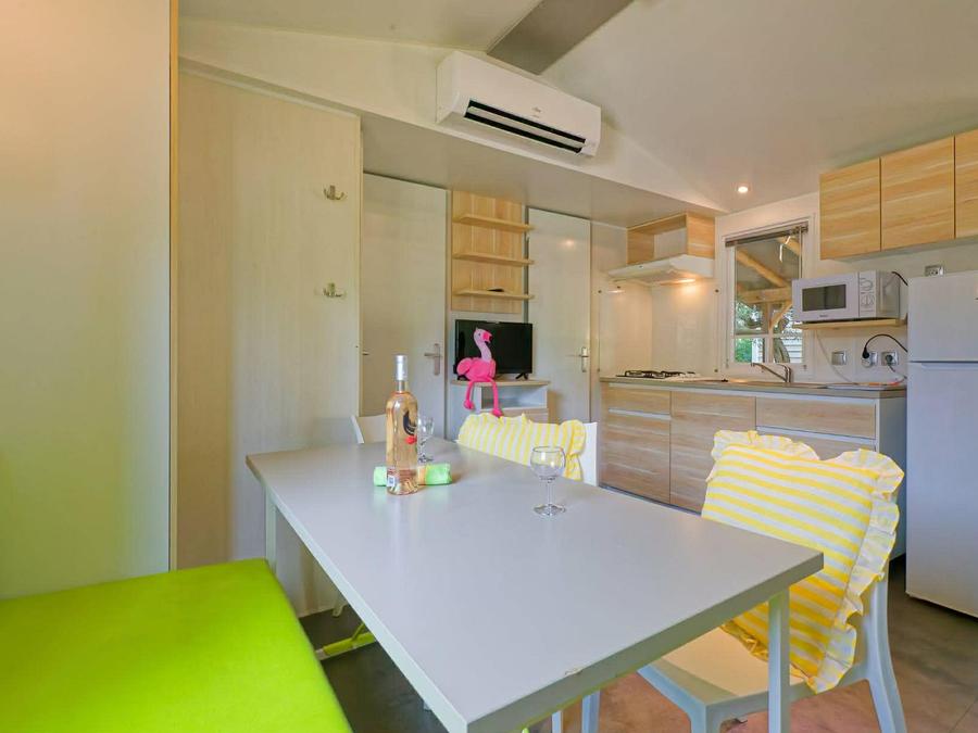 Mobilhome 6 personnes - Mobil-home CYPRES Confort 29m² (3 chambres) - terrasse couverte 16 m² - TV + Climatisation 6 pers 2