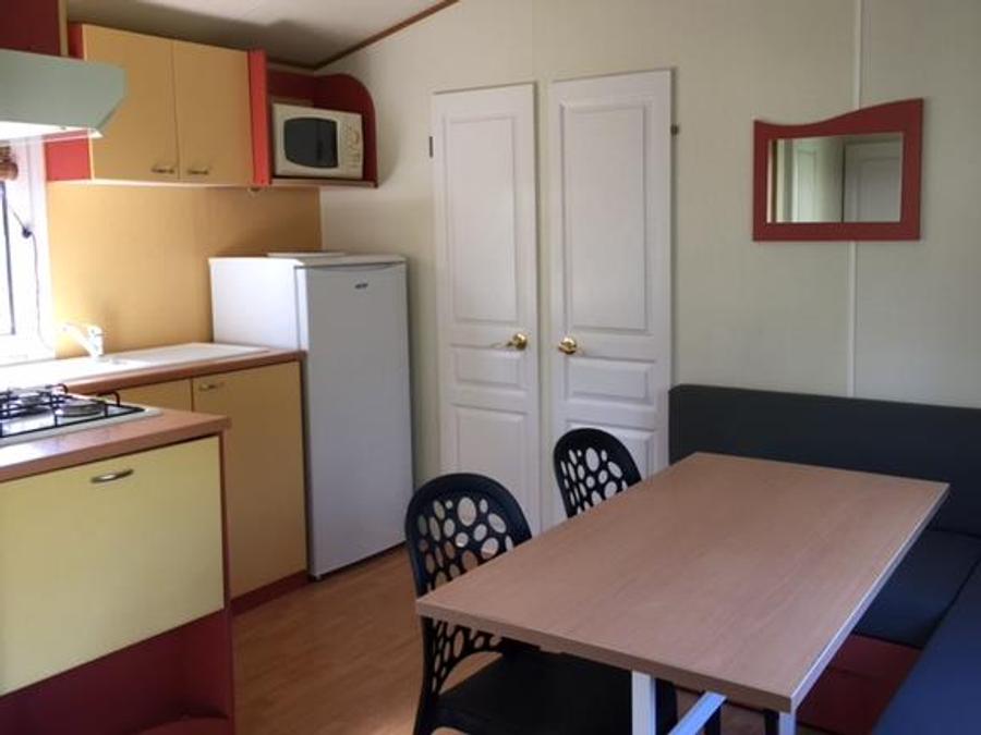 Mobilhome 4 personnes - MONTANA, avec sanitaires 5