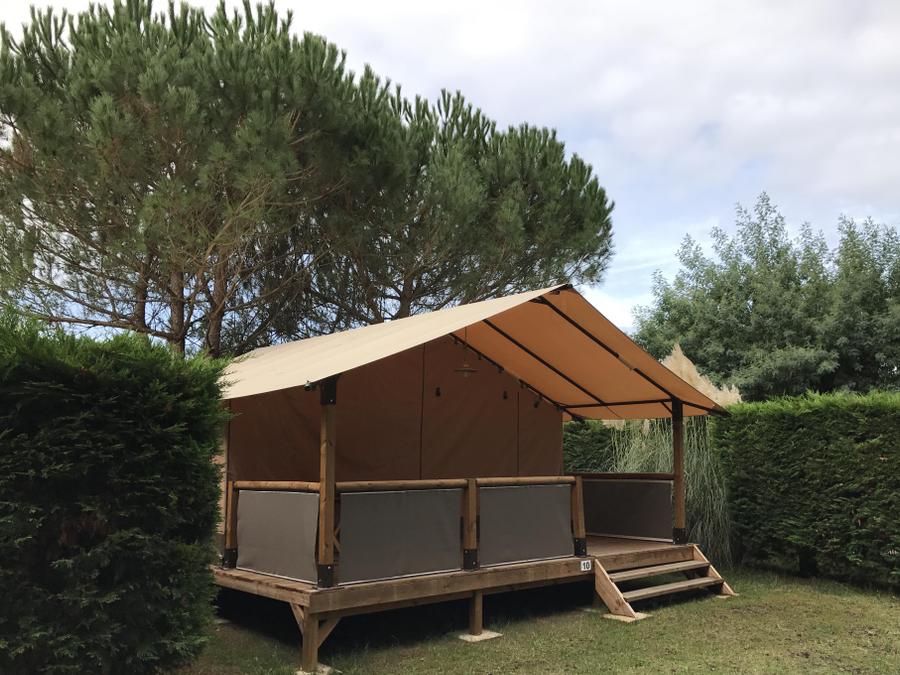 Tente en toile et en bois 5 personnes - VICTORIA, sans sanitaires 0