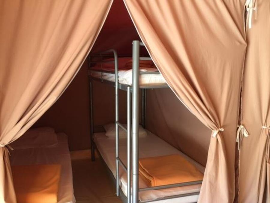 Tente en toile et en bois 5 personnes - CANADA, sans sanitaire 2