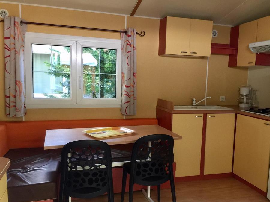 Mobilhome 6 personnes - FAMILIAL, avec sanitaires 2
