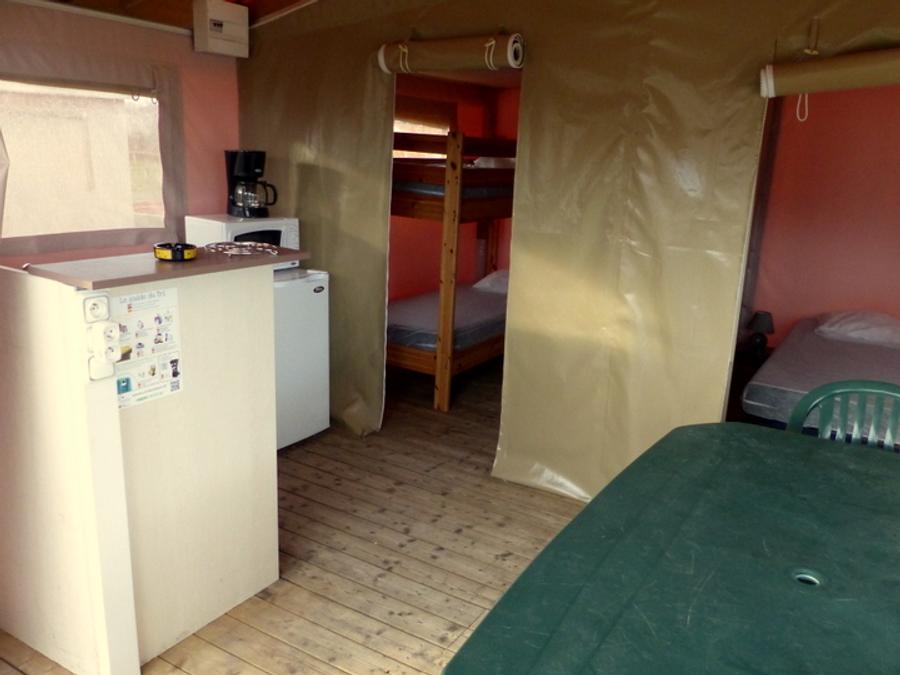 Tente en toile et en bois 4 personnes - Tente africaine lodge avec sanitaires 0