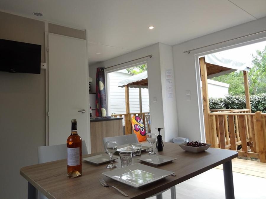 Mobilhome 4 personnes - Confort + Declik Premium - Clim/TV/Lave-vaisselle - Dimanche 2